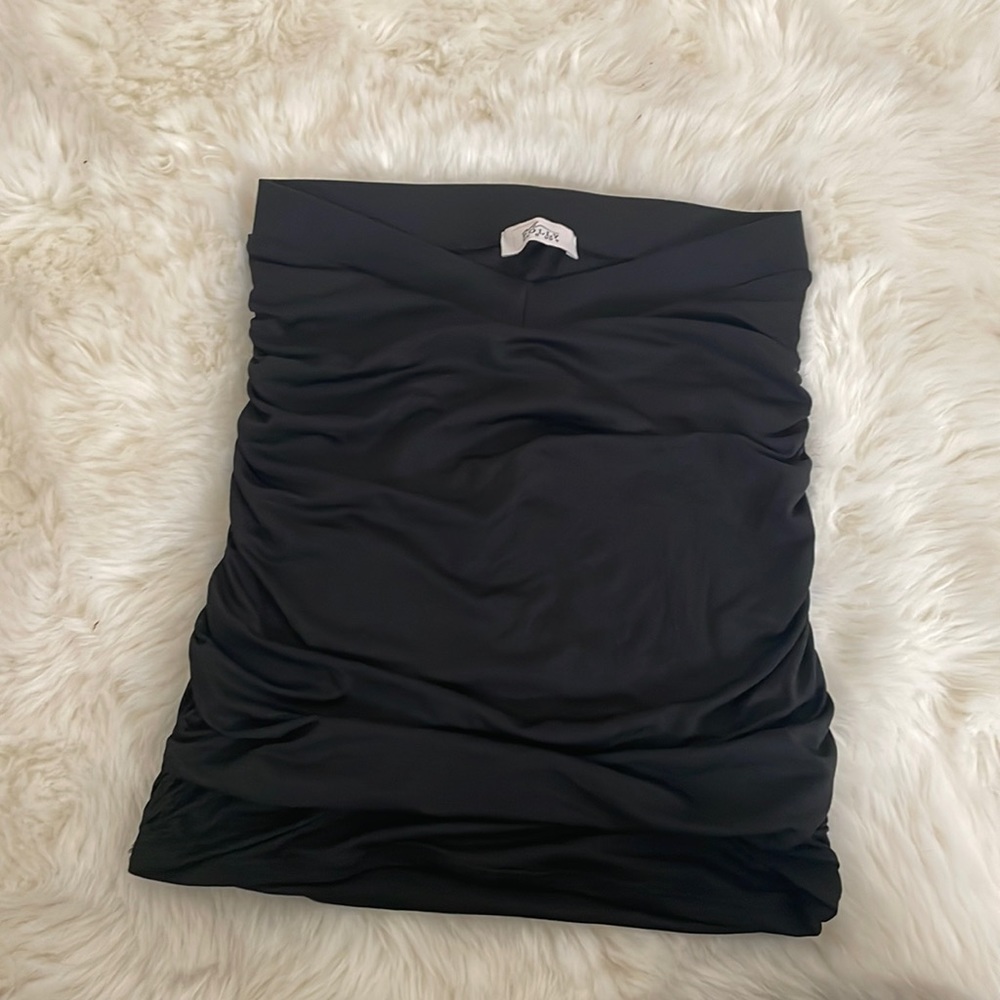 Oh Polly Ruched Minu Black Skirt. US 4